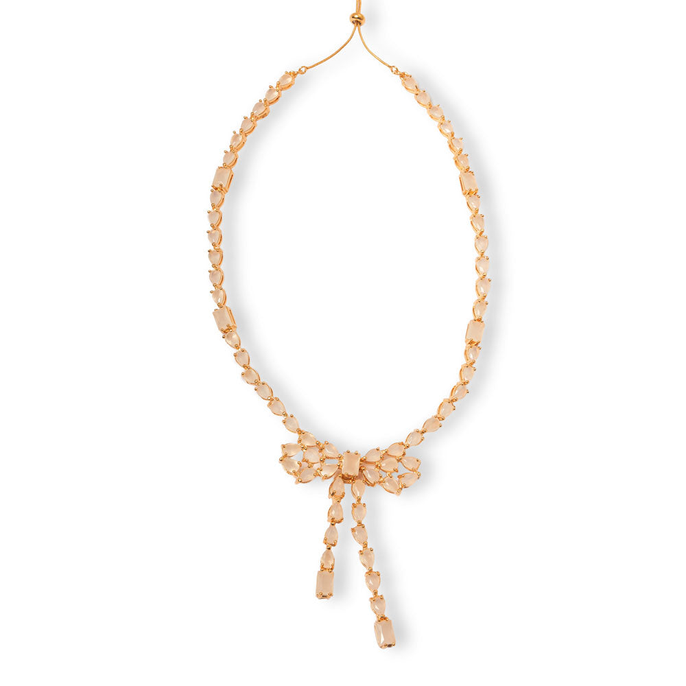 Colar Nobreza com elos em liga metálica nobre e banho de ouro 18k. Design exclusivo Herreira,