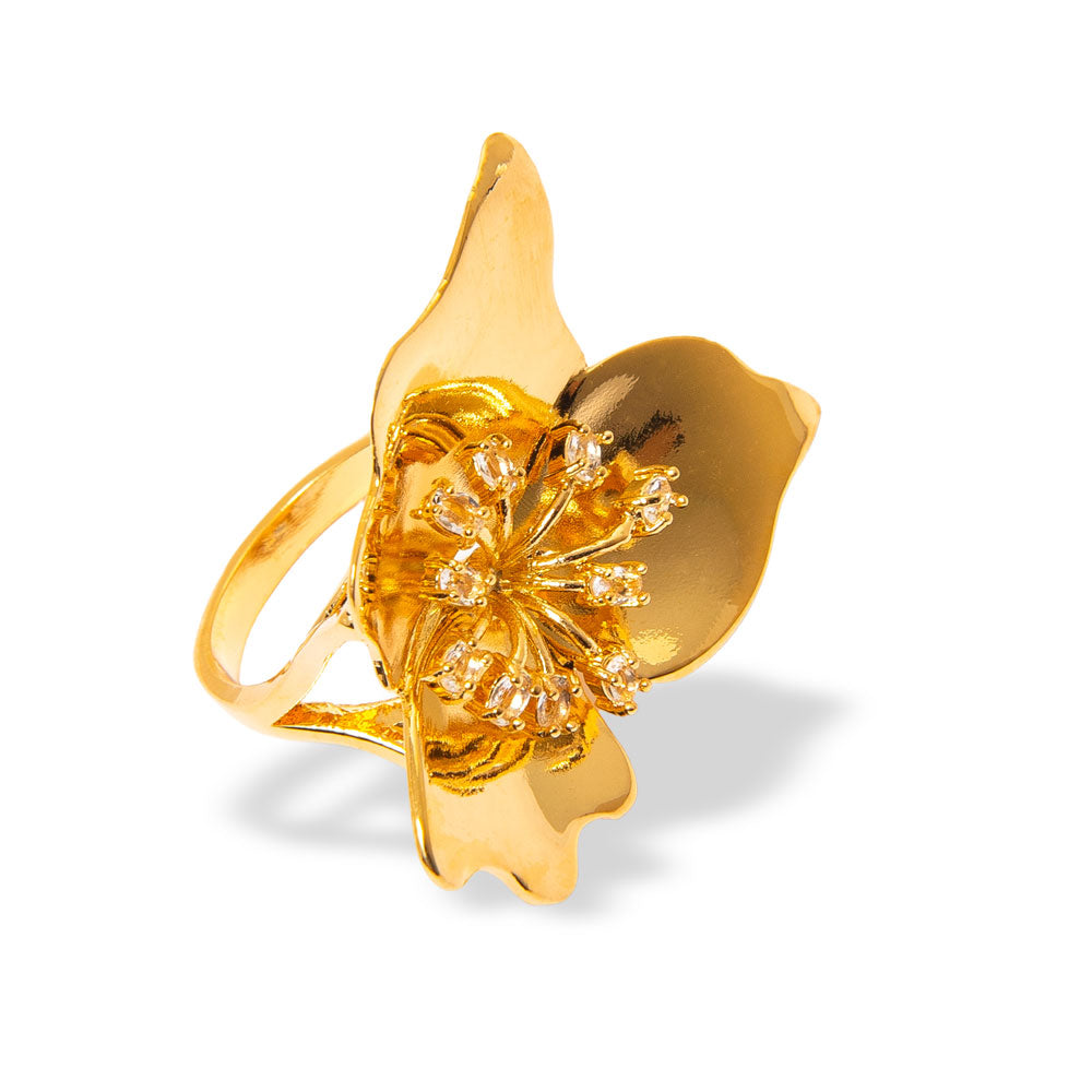Anel Calze em segmentos geométricos, banho ouro 18k. Design contemporâneo Herreira, produção própria em Goiânia há 18 anos.