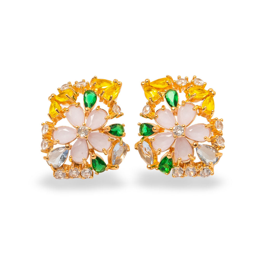 Brinco Luz das Imperatrizes com volume estruturado, banho ouro 18k. Design exclusivo Herreira, produção em Goiânia.